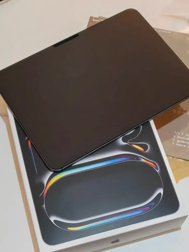 Apple lpad Pro M5 11inch 256GB Space Black Wifi Cellular iphone ibox