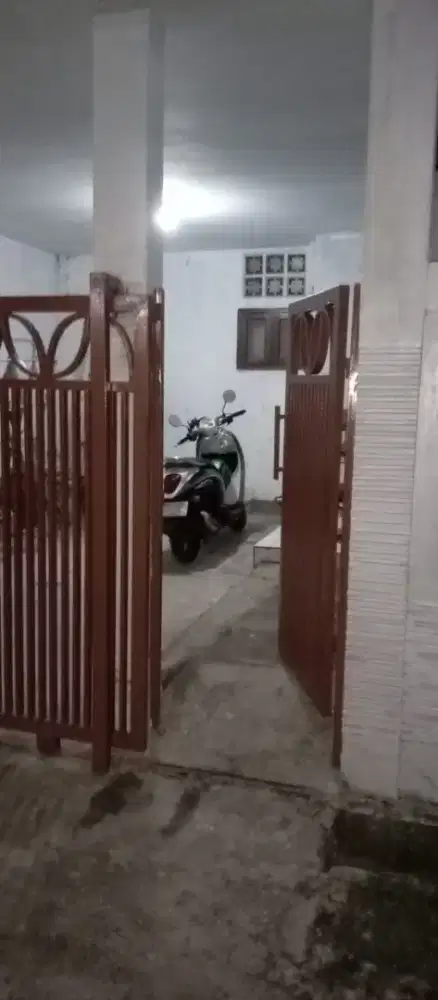 Hotsale rumah di Perbatasan Pamulang n Ciputat, di Bambu Apus.