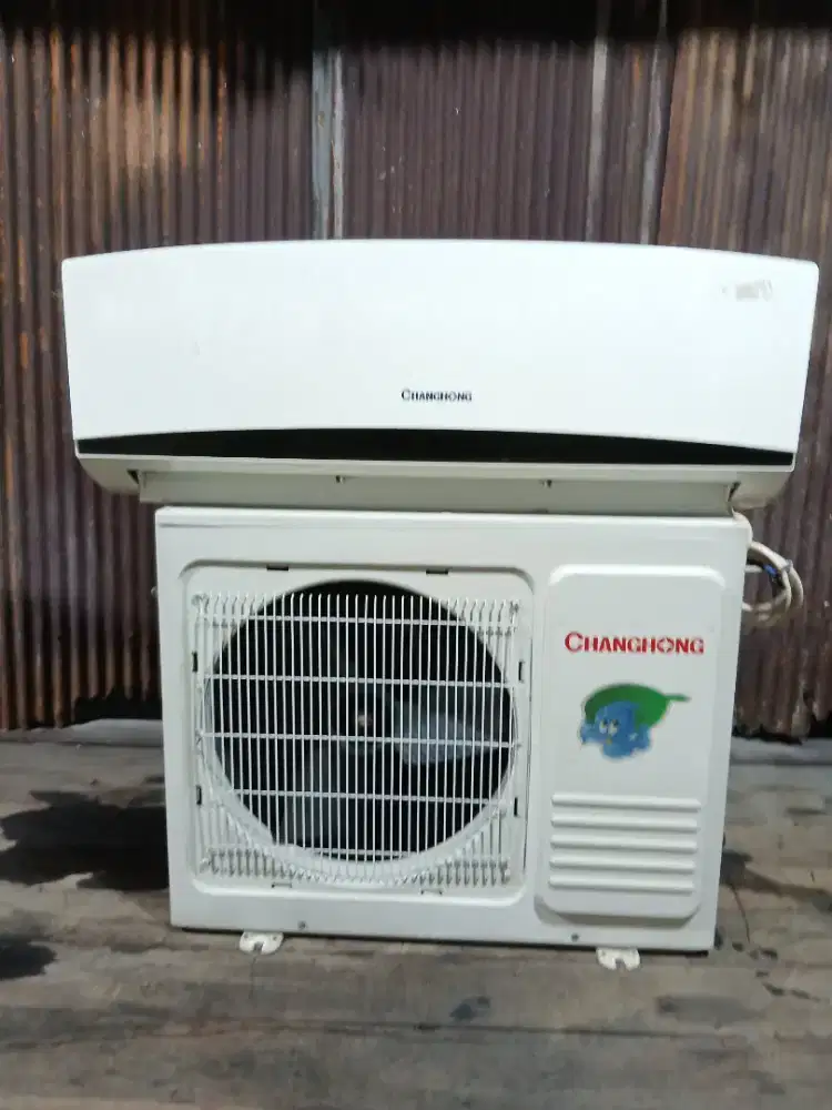 MENJUAL AC BEKAS 1/2 PK KOMPLIT