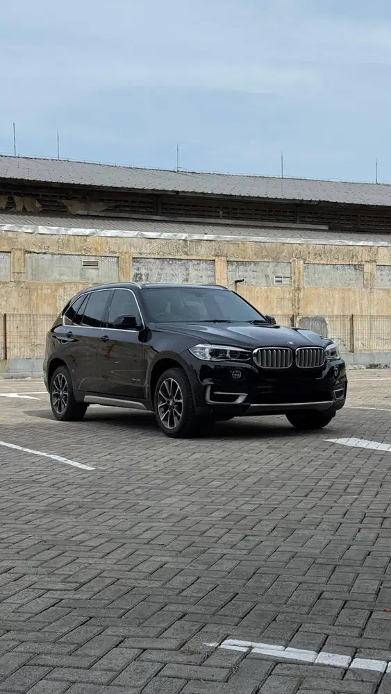 Di jual BMW X5 kondisi mulus