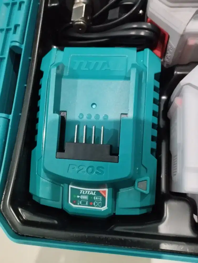 Charger impact cordless P20S total