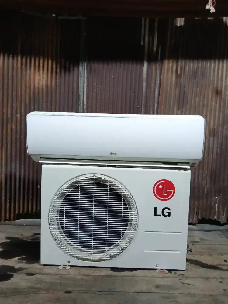 DIJUAL AC BEKAS 1/2 PK GRATIS PASANG