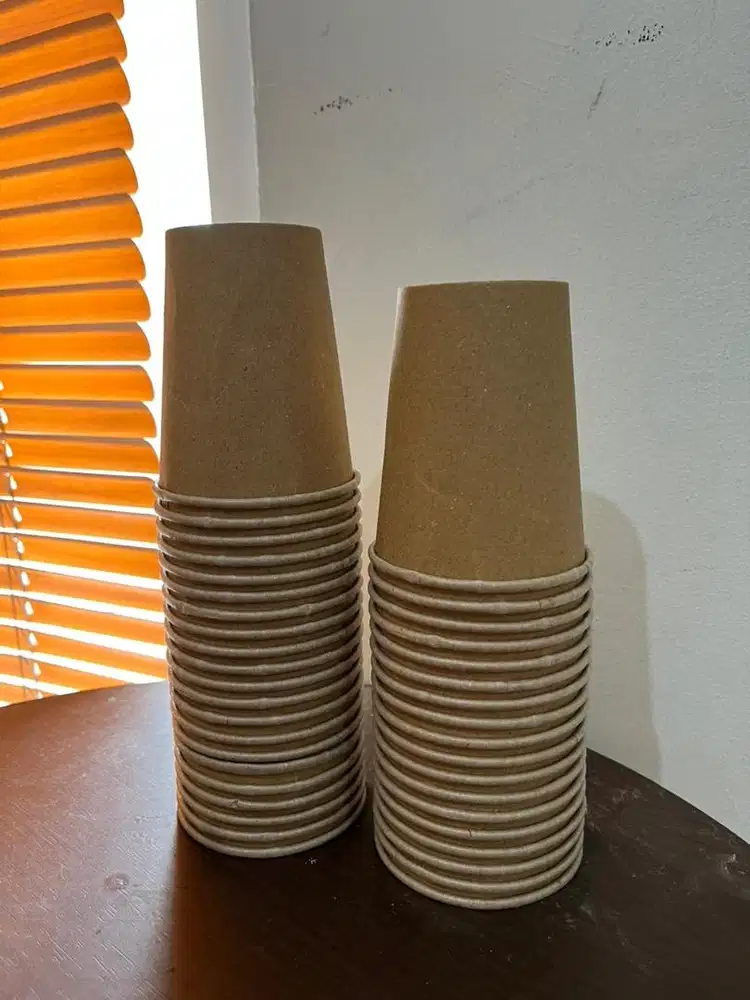 Cup gelas kopi kertas