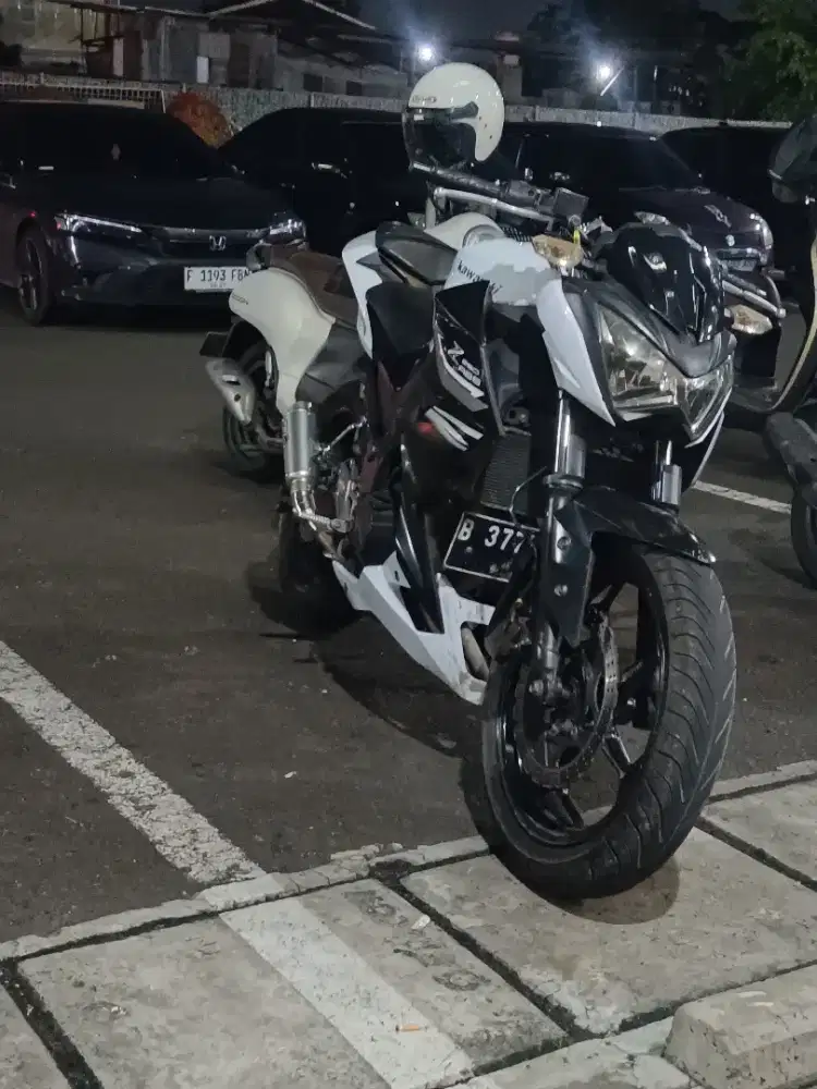 Z250 2014 Warna Putih