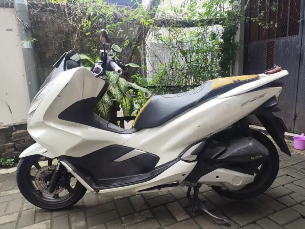 Pcx abs 2018 bekas