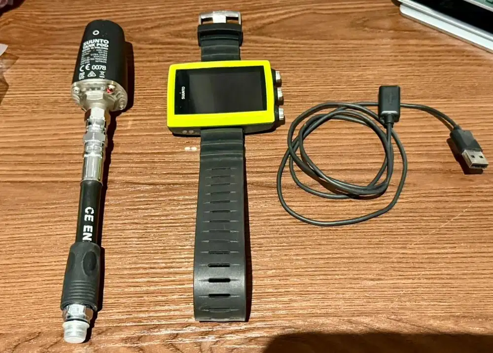 Dijual Dive Comp Suunto EON core