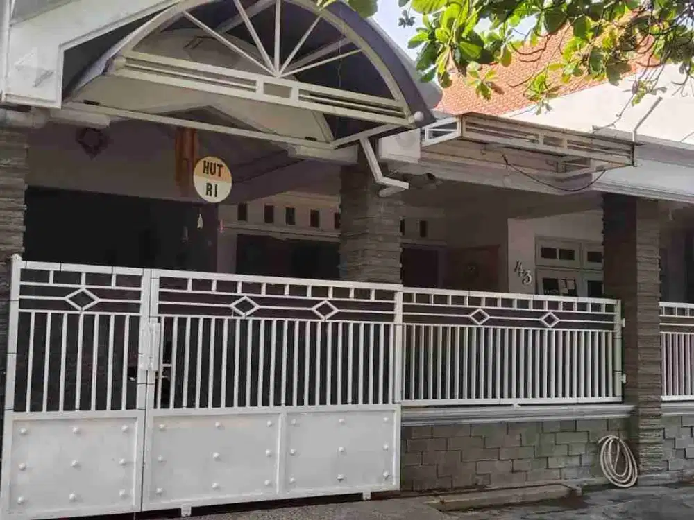 rumah dijual 2 lantai SHM dekat akses tol