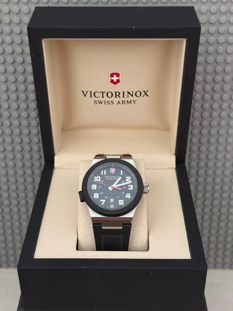 Victorinox Swiss Army Night Vision