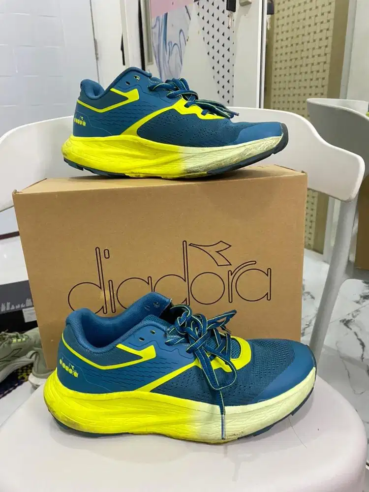 Sepatu Runner Diadora