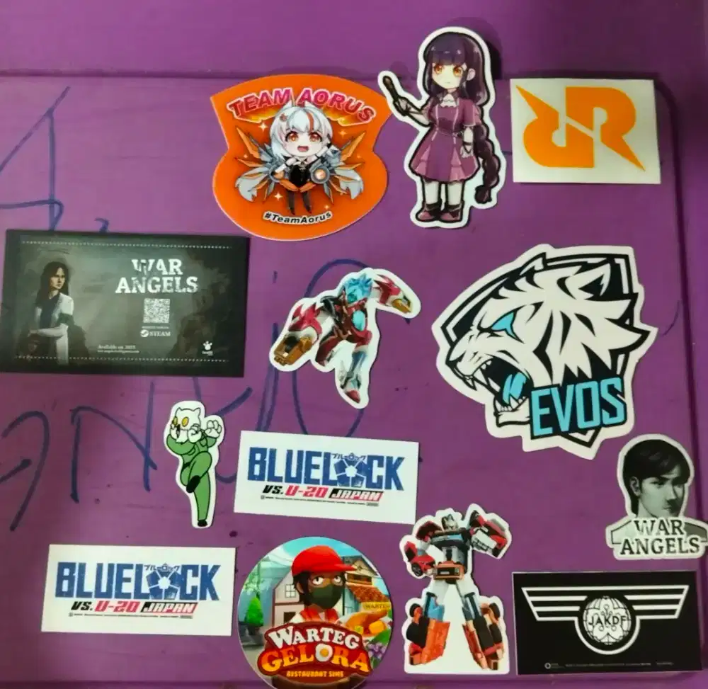 Koleksi stiker animasi lucu