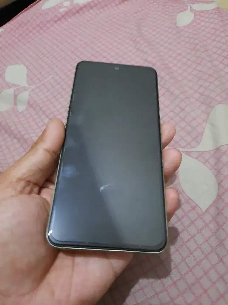 Vivo y100 4g ram 8/128