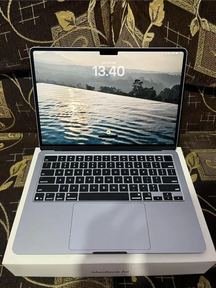 (Preloved) - Macbook Air M4 - (16/256)