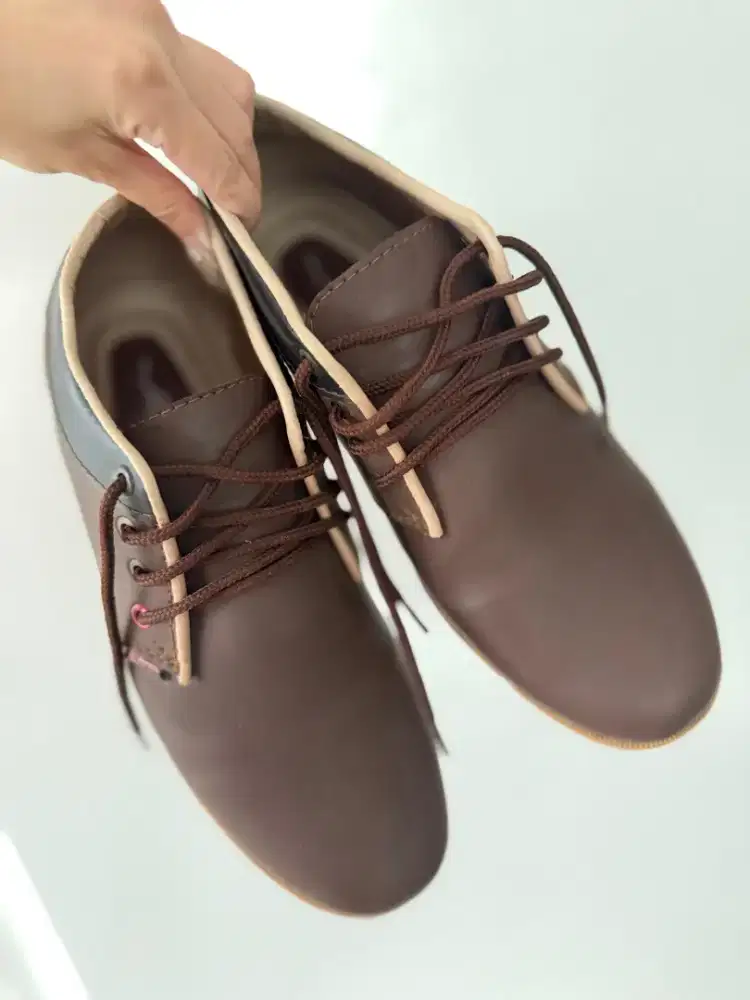 Sepatu Casual coklat