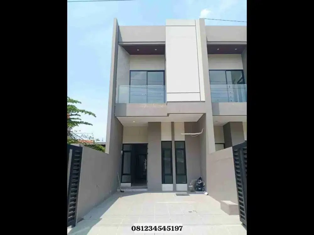 ‼️TERMURAH LANGKA JARANG ADA‼️Rumah Baru Grees 2 Lantai Siap Huni
Lokasi di Perum Tenggilis Mejoyo Surabaya.
