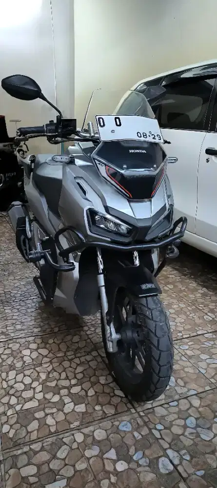 Honda ADV 150 CBS iSS Silver