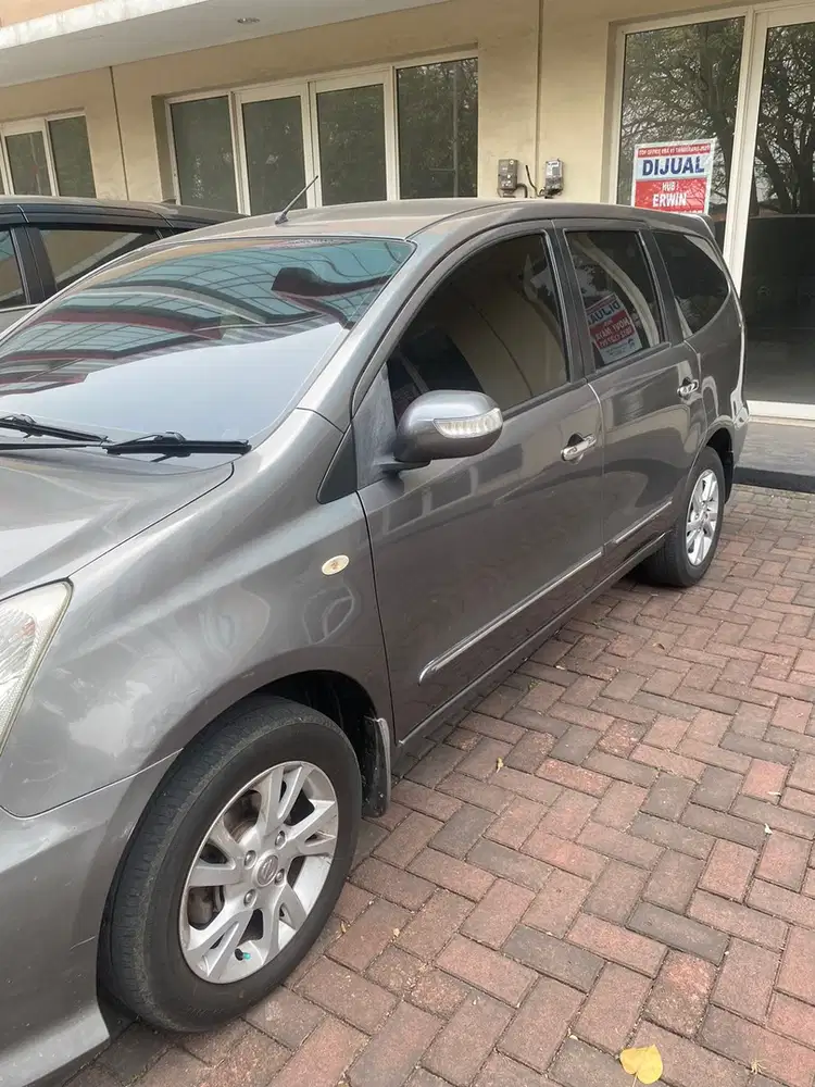 Nissan Livina 2013 Bensin