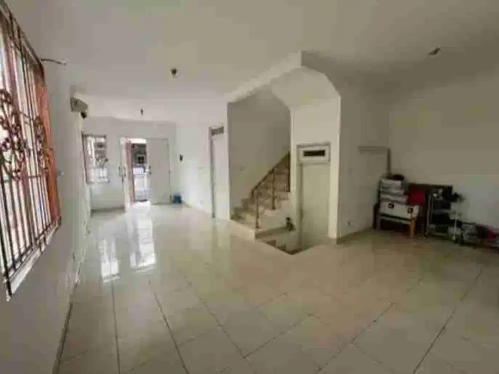 Di jual cepat rumah semanan di bawah NJOP jakarta barat