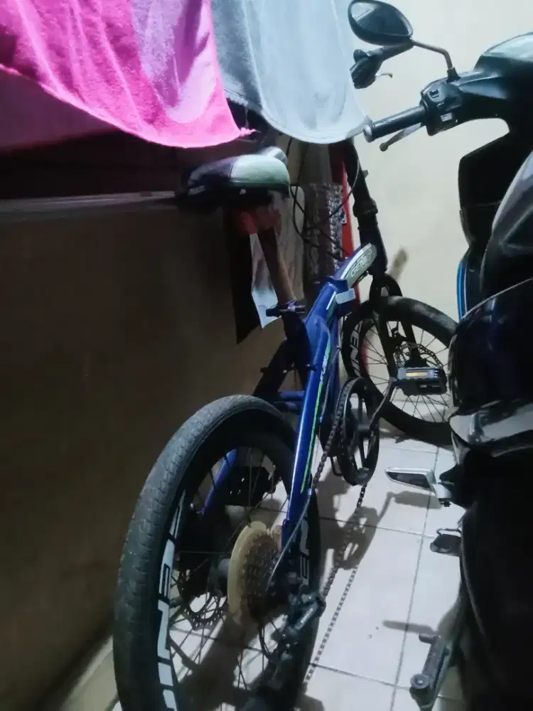 Jual sepeda lipat merek Genio ukuran 20