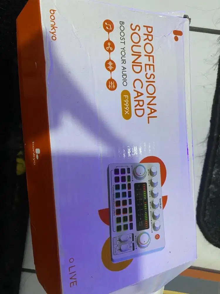 Dijual belum pernah dipakai soundacard live streaming dan otg