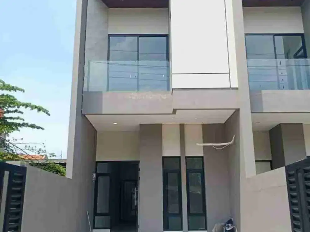 ‼️RUMAH BARU 2 LANTAI MURAH‼️Siap Huni di Perum Tenggilis Mejoyo Surabaya.