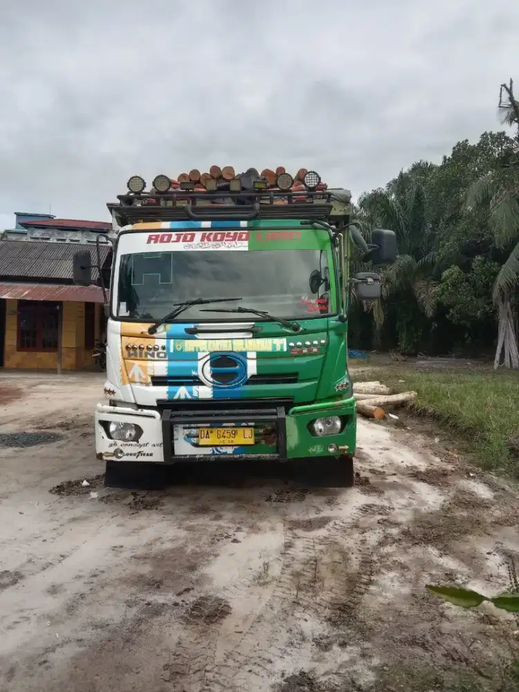 hino engkel 235 JS Tahun 2020