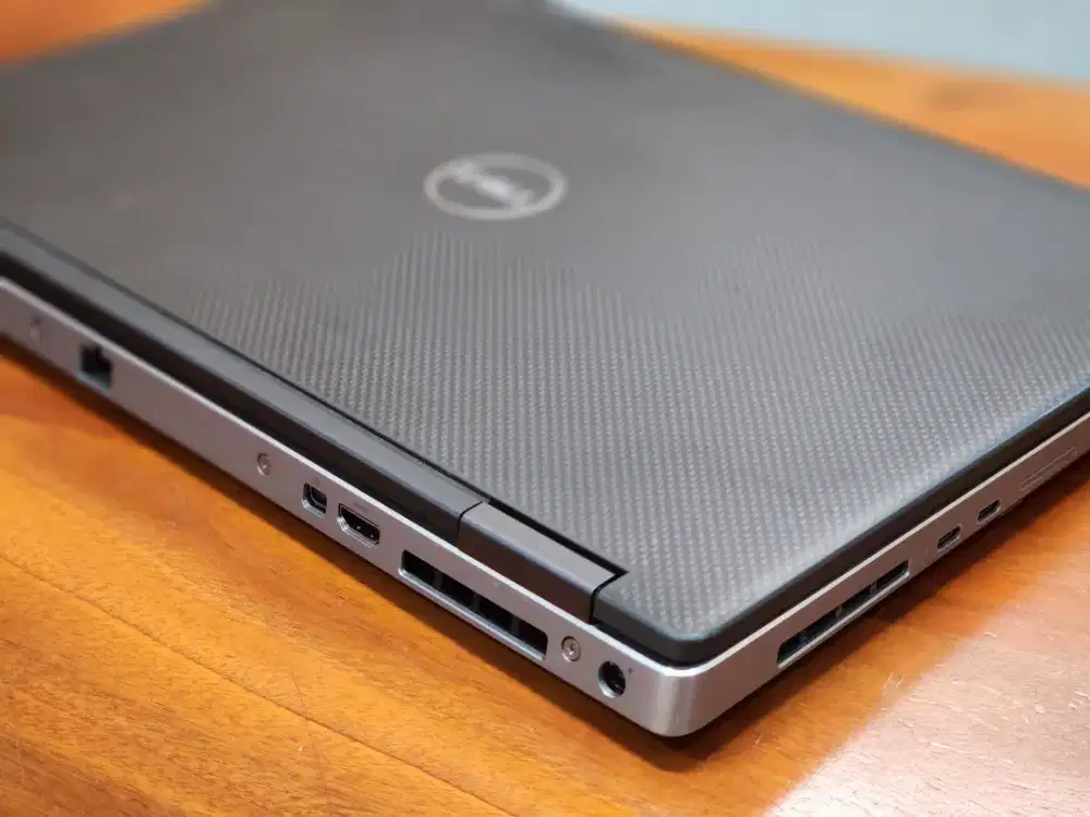 Dell Precision 7540 Worsktation Intel XEON 9th QUADRO Siap Kerja Berat