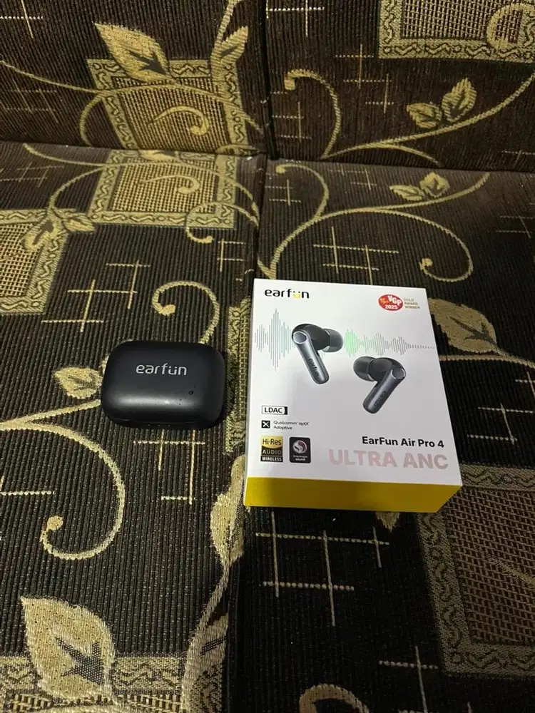 (Preloved) - TWS Earfun Air Pro 4