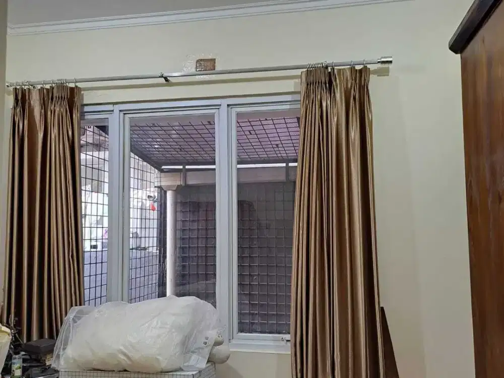 Dijual rumah taman surya taman palem 4.5 x15