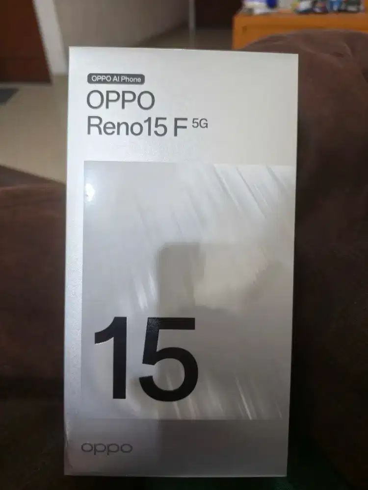 OPPO Reno 15F 5G, 8/258 warna biru muda, masih tersegel