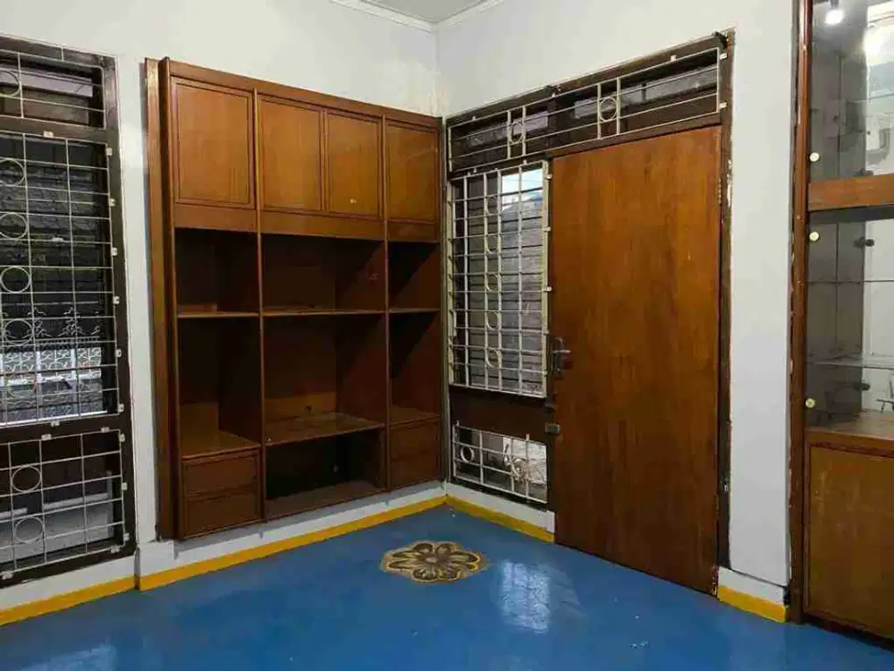 Disewakan Rumah Terawat Siap Huni di Daerah Ciateul