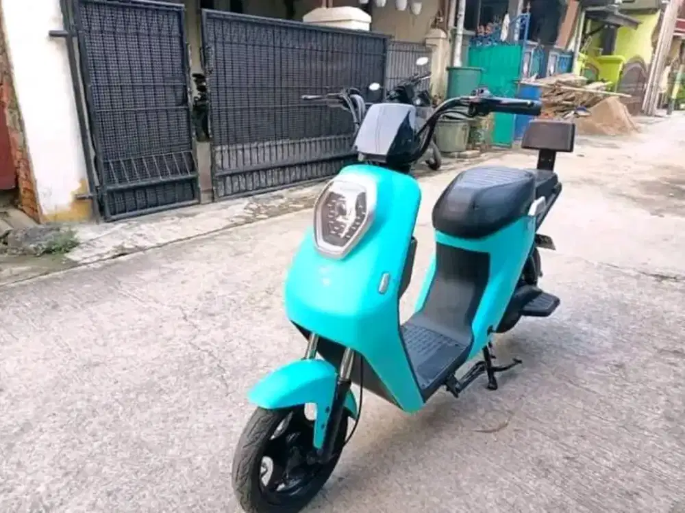 Sepeda listrik u-winfly M60