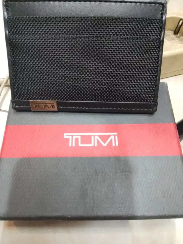 Card holder tumi