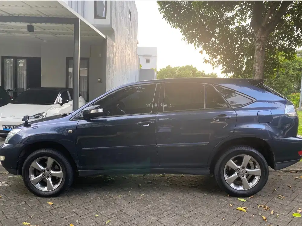 Toyota Harrier 240G 2WD AT 
2005, joss!