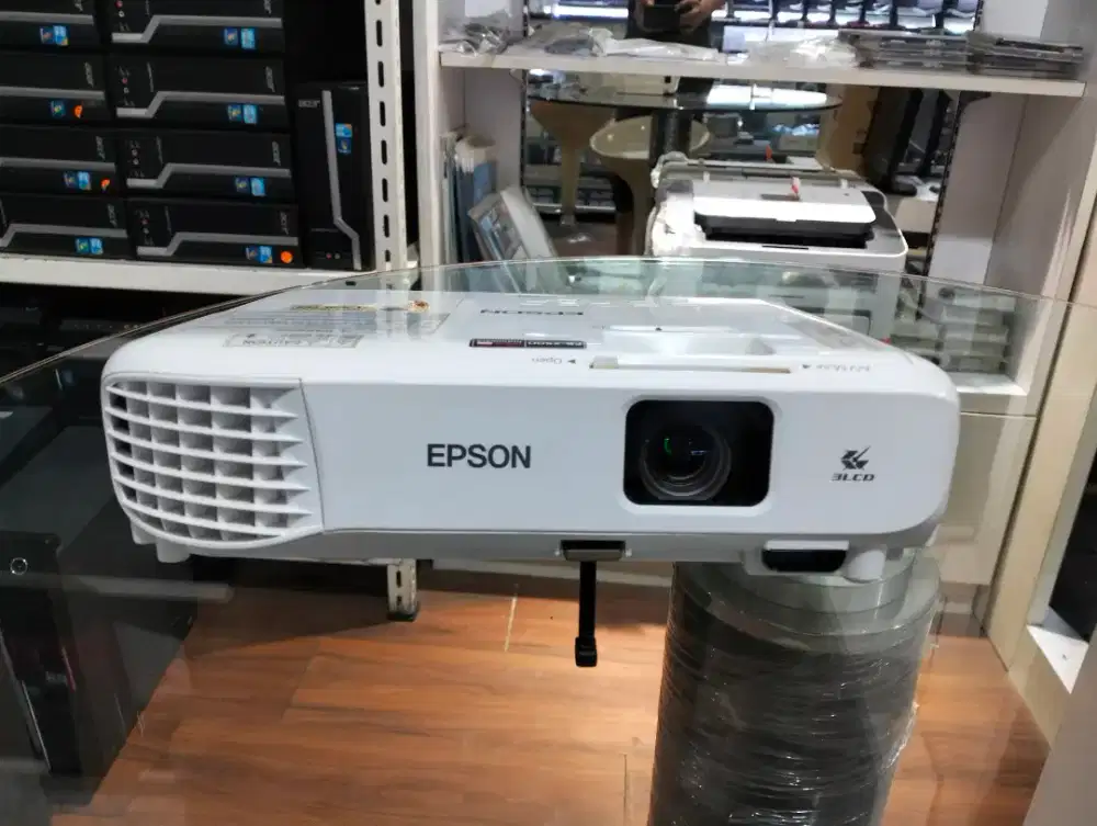 Proyektor Epson EB-X500 3600Lumens, Lampu baru