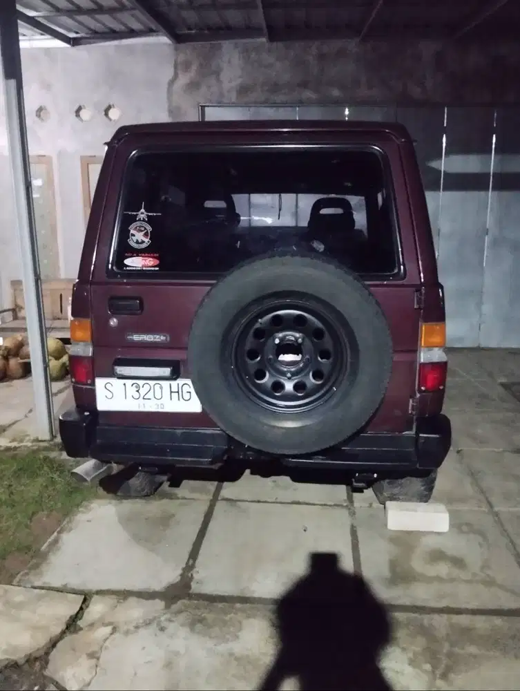 Jual mobil jeep feroza thn 1994