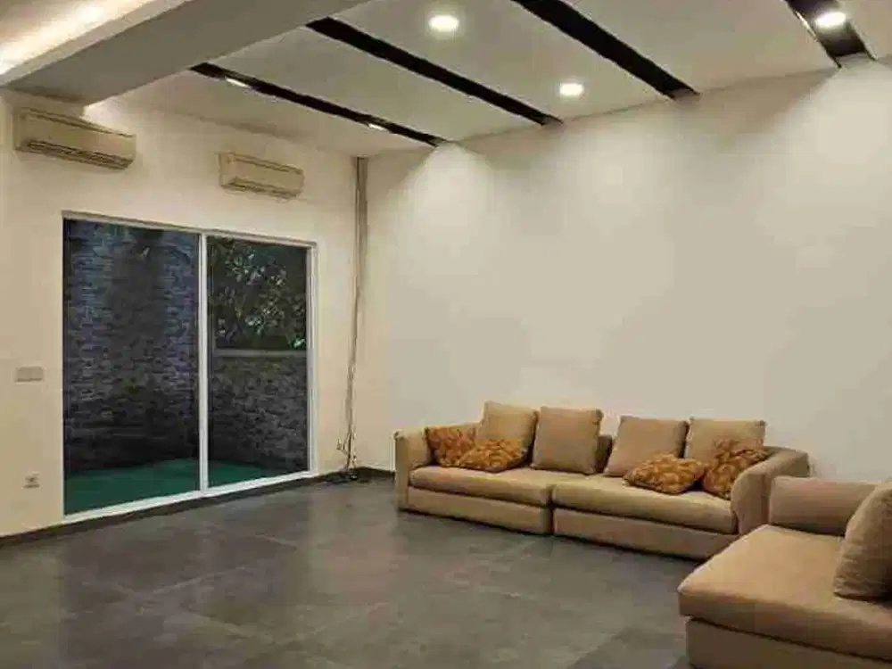 Dijual Rumah Siap Huni
Semi furnished - Alam Sutra cluster Onyx