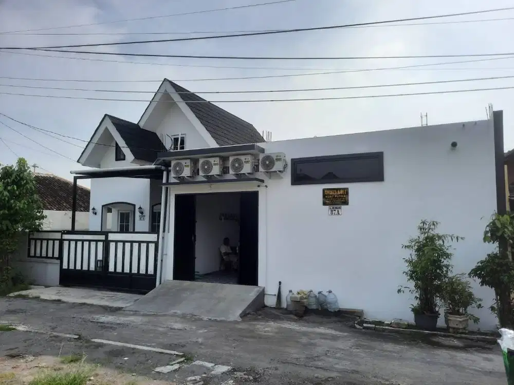 Kos Putra (Dekat UNS, UNSA, Palur Plaza, dan Rosalia)