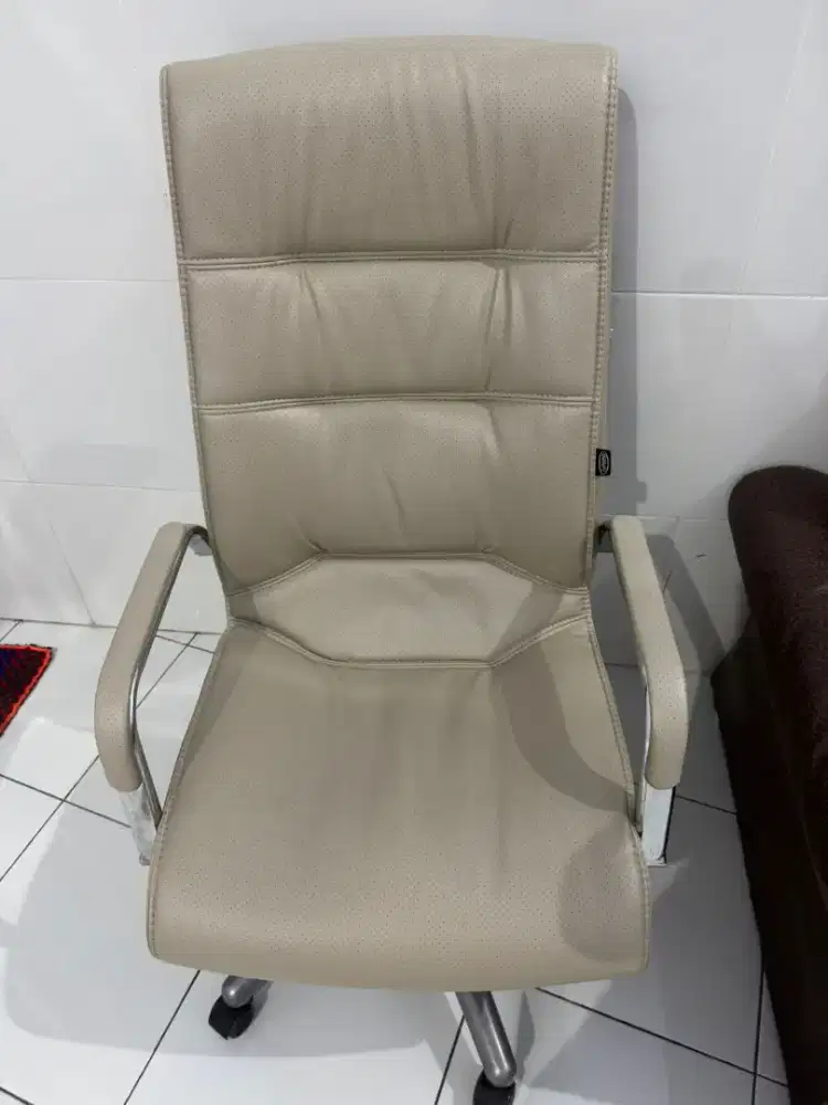 Kursi gaming informa council murah meriah