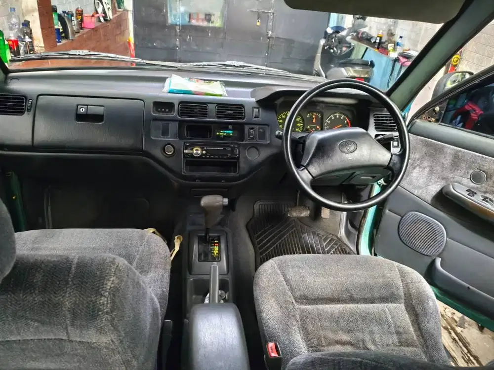 Kijang LGX 1997 AT ( Full orisinil luar dalam)