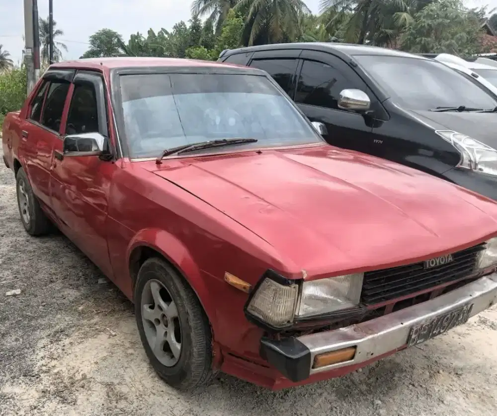 Toyota Corolla dx 81