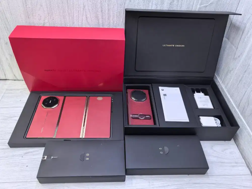 SECOND HUAWEI MATE XT ULTIMATE EDITION 16/1TB RED RESMI