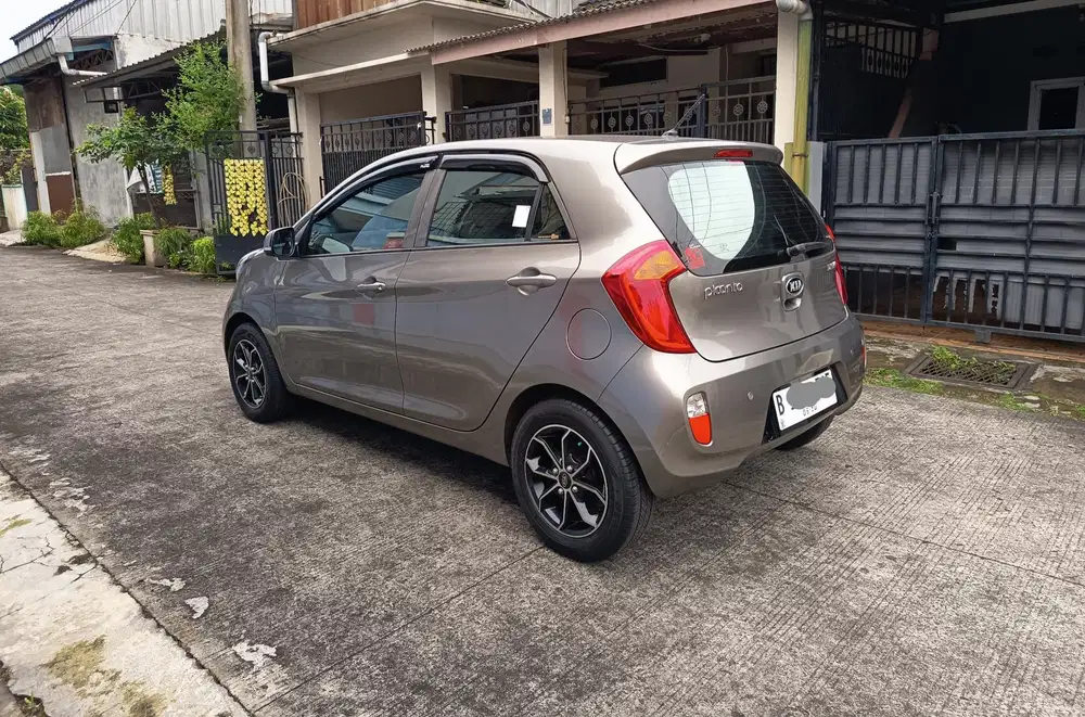 Kia Picanto 2015 Bensin