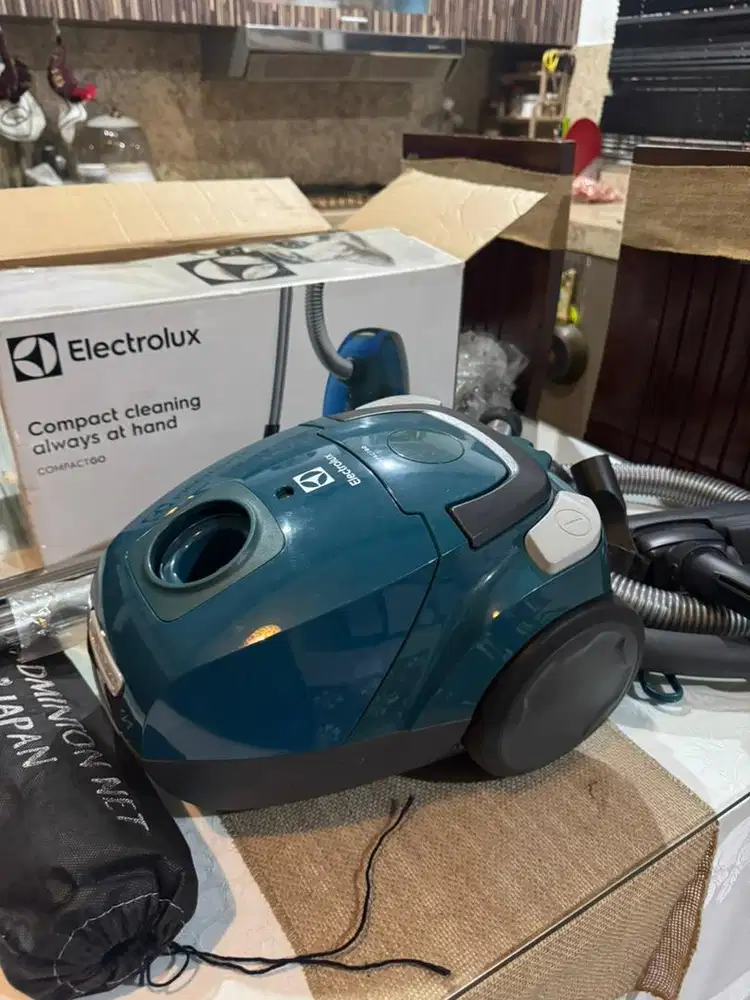 Dijual vaccum cleaner elextrolux