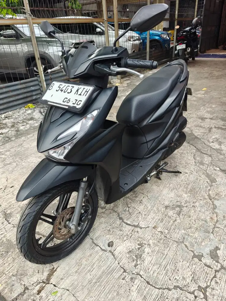 Beat deluxe 2023 km 10 rb dp 500rb ked dtoea