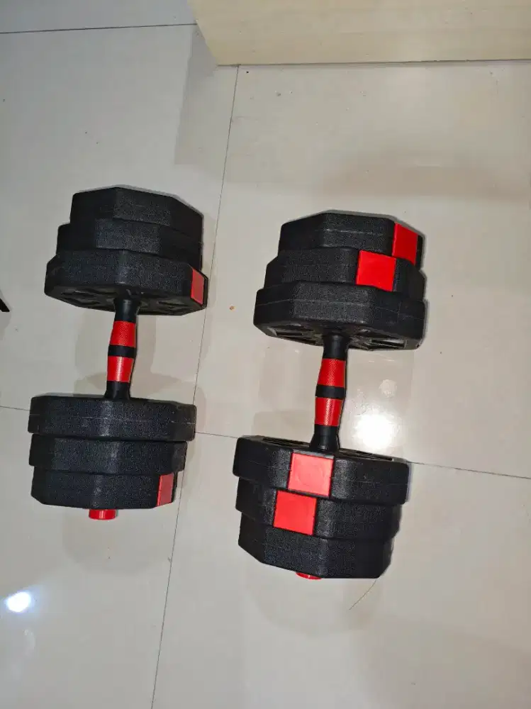 Barbel dan dumbbell (Bisa disesuaikan)