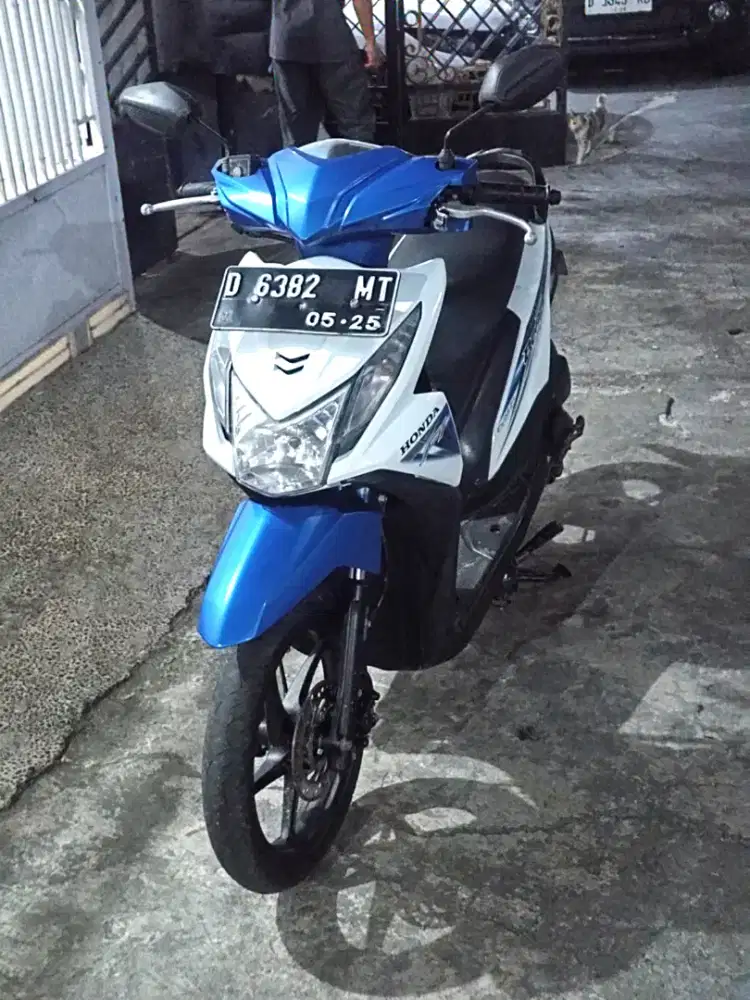 Beat esp tahun 2015 full original/tt boleh gan cash lebih bagus