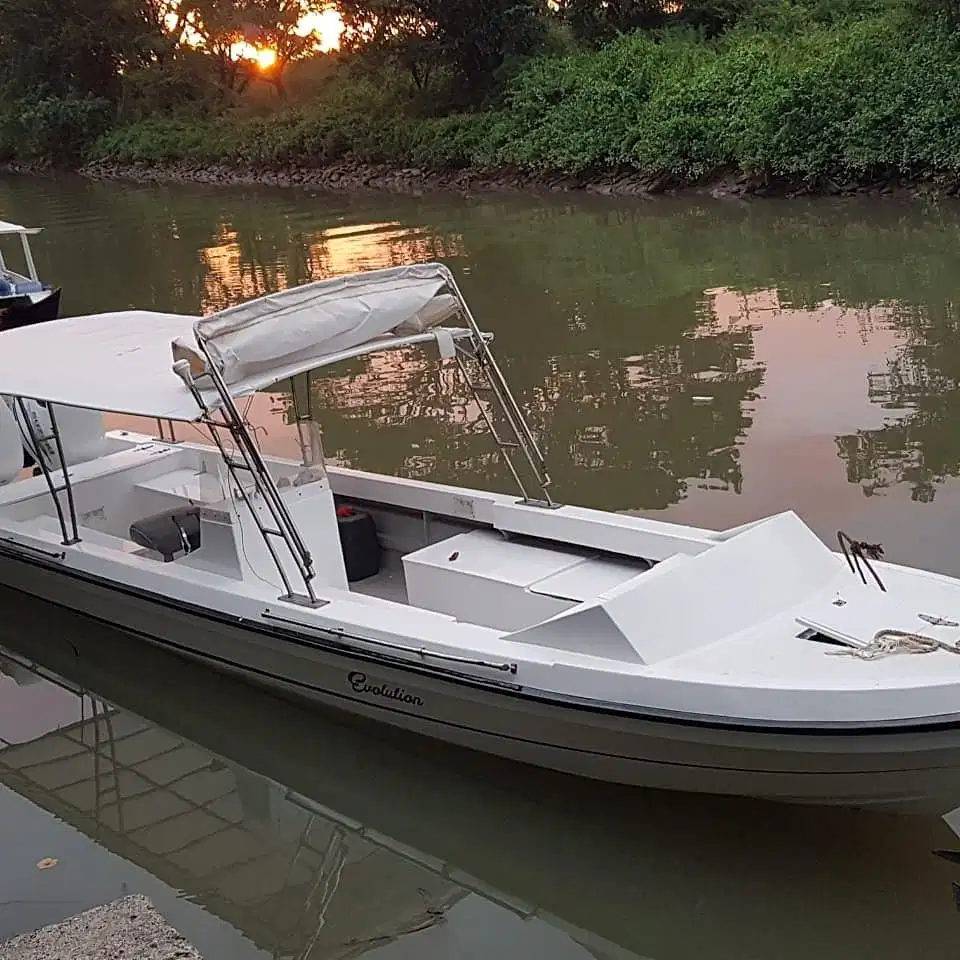 Jual kapal fiber dgn mesin Suzuki 175 pk x 2 unit