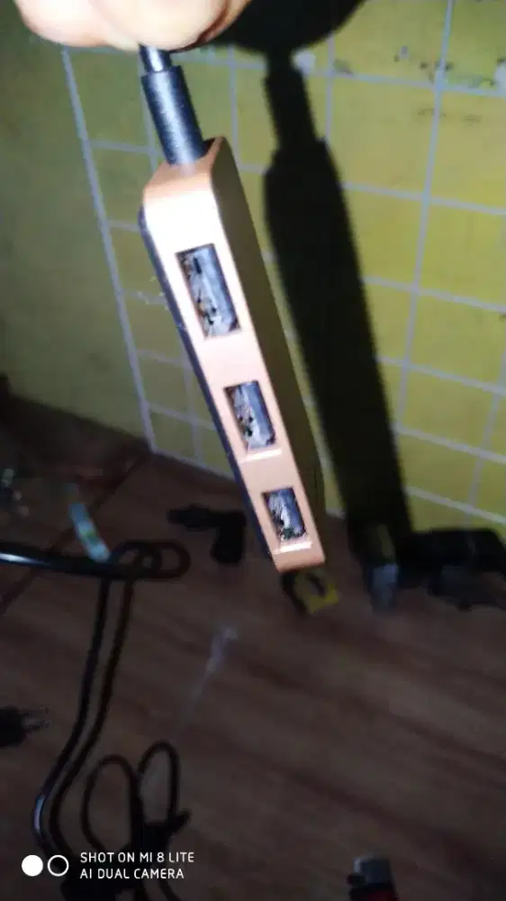 Kepala Charger Capdase 30W 6 port