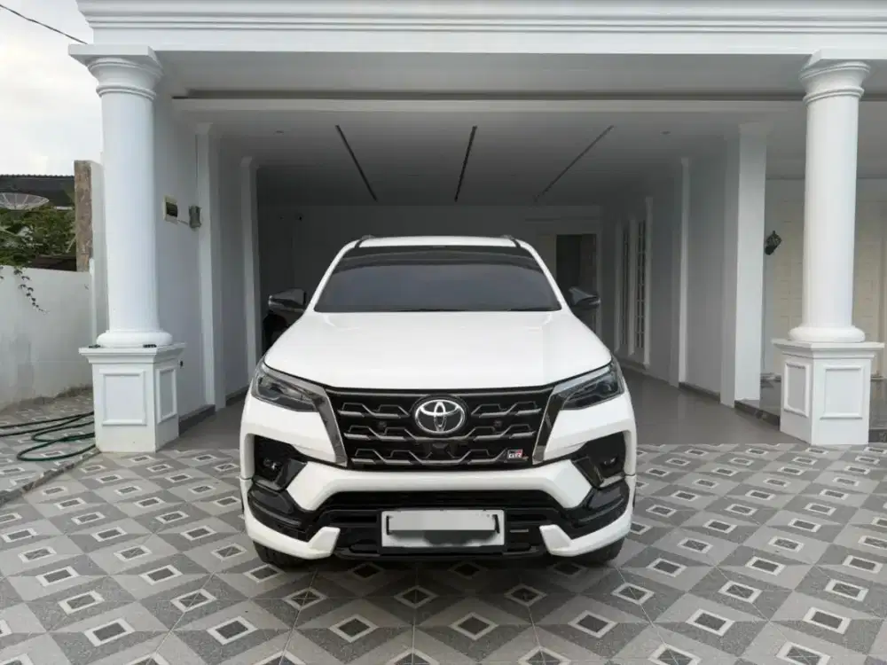FORTUNER GR 2.8 MATIC TAHUN 2024