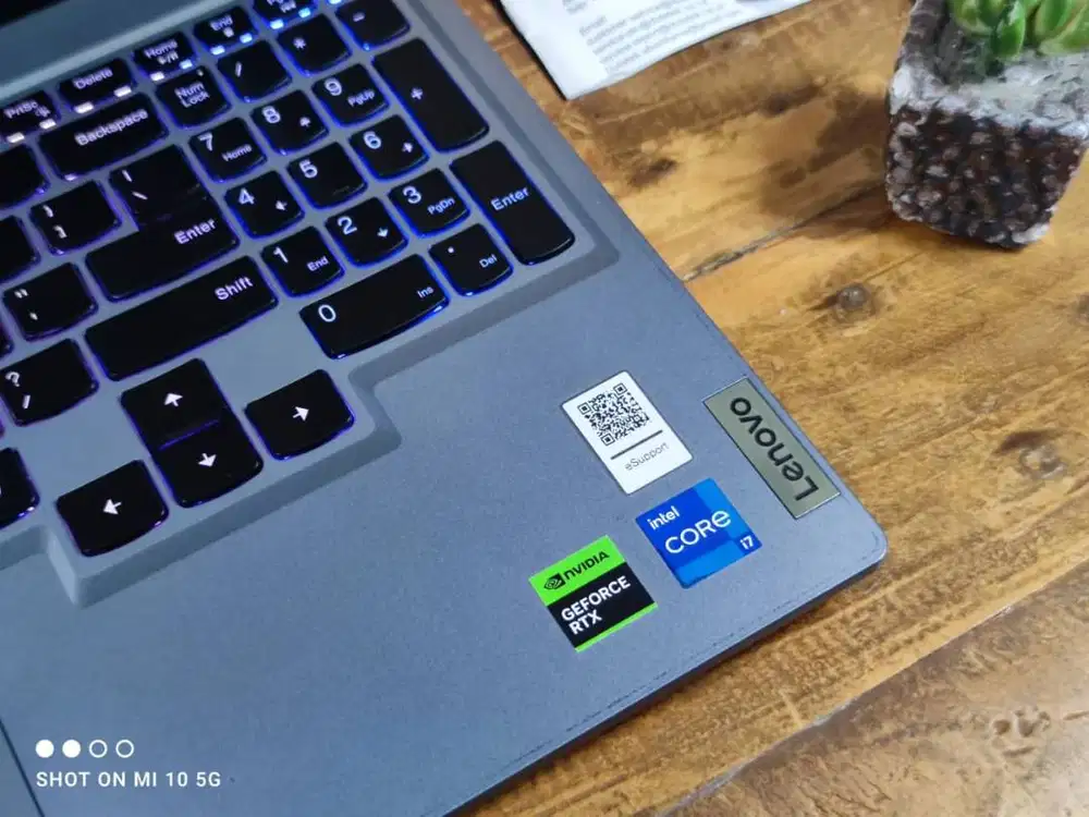 Lenovo LOQ 15IRX9 Intel i7-13650HX 12GB/512GB RTX3050 6GB FULLSET